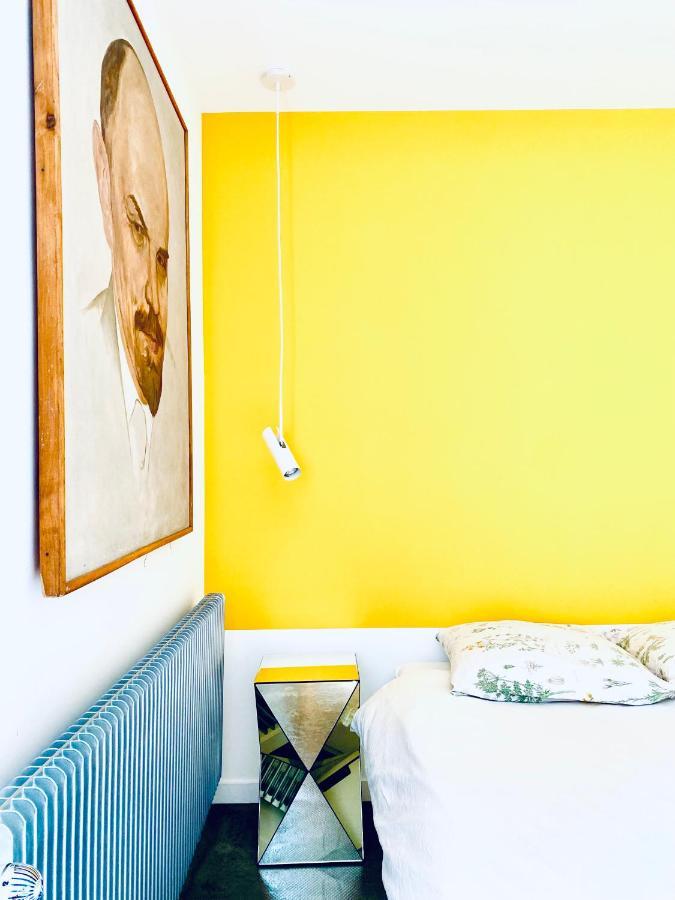 Chambre Arty Chez Minuit Deux Macon Exterior photo